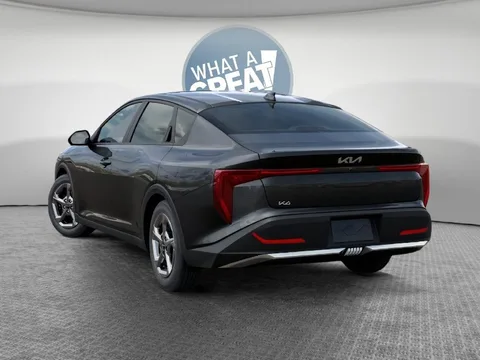 2026 Kia K4 LXS, photo 4