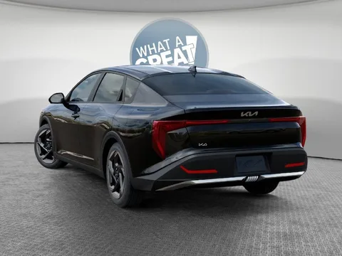 2026 Kia K4 EX, photo 4