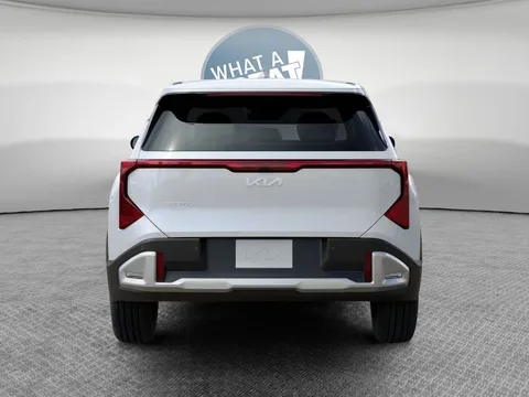 2027 Kia Seltos LX, photo 5