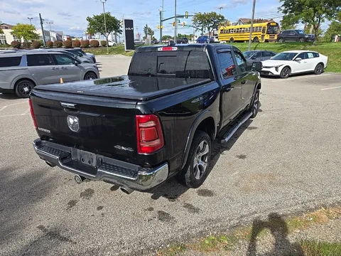2019 RAM 1500 Laramie 4WD, photo 3