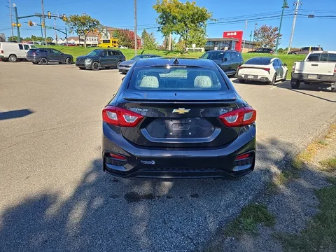 2017 Chevrolet Cruze LT, photo 4