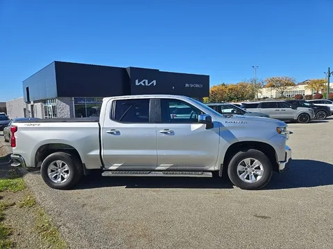 2021 Chevrolet Silverado 1500 LT, photo 2