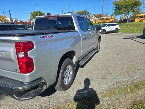 2021 Chevrolet Silverado 1500 LT, photo 3