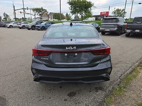2023 Kia Forte LXS, photo 4