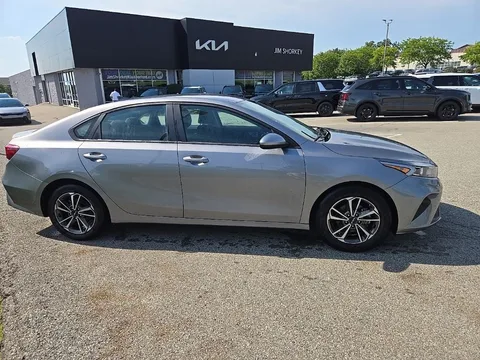 2023 Kia Forte LXS, photo 2