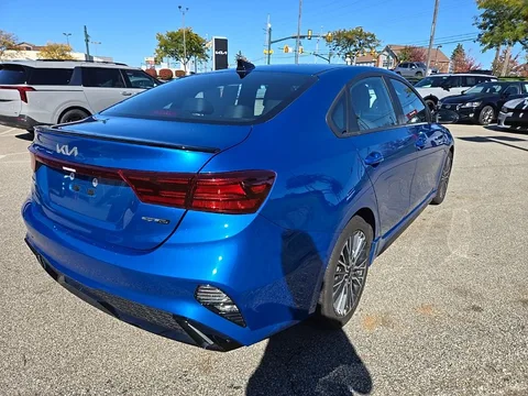 2023 Kia Forte GT-Line, photo 3