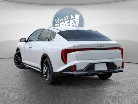 2027 Kia K4 Base, photo 4
