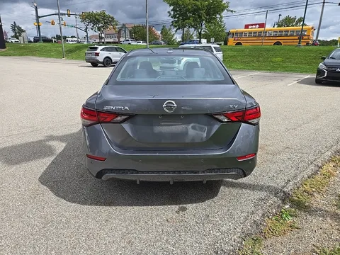 2023 Nissan Sentra SV, photo 4