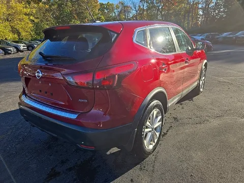 2019 Nissan Rogue Sport S, photo 3