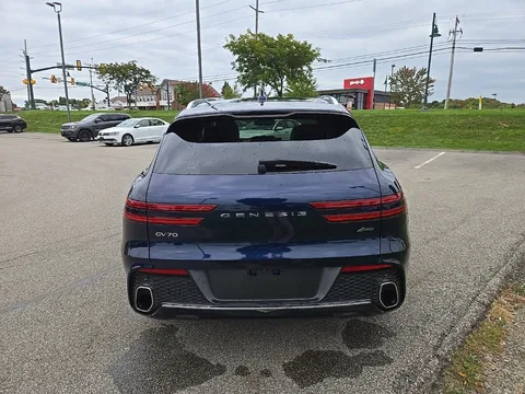 2023 Genesis GV70 2.5T AWD, photo 4