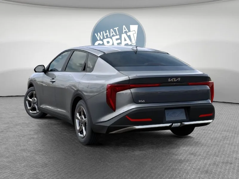 2026 Kia K4 Base, photo 4