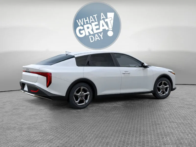 2026 Kia K4 LXS, photo 6