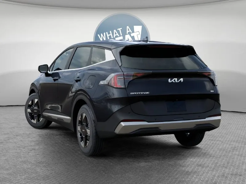 2027 Kia Sportage LX, photo 4