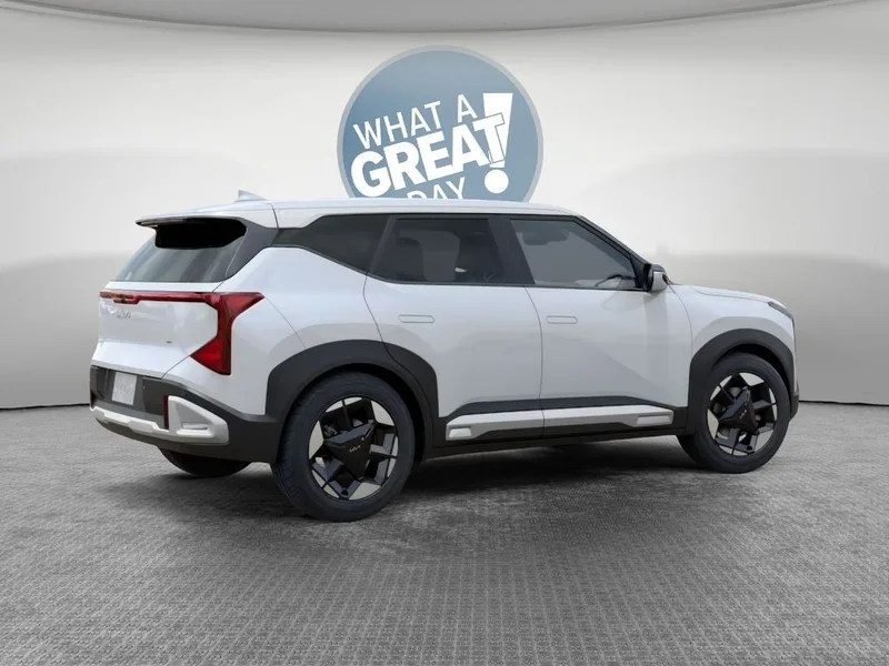 2027 Kia Seltos S, photo 6