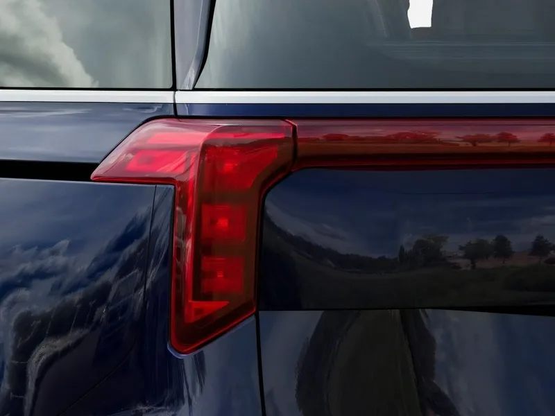 2027 Kia Carnival LX, photo 11