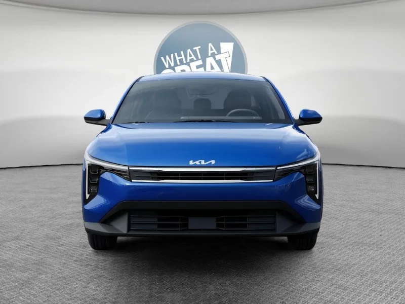 2026 Kia K4 LXS, photo 2