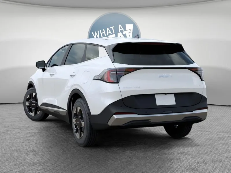 2026 Kia Sportage LX, photo 4