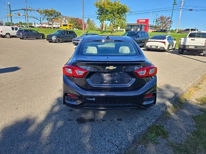 2017 Chevrolet Cruze LT, photo 4