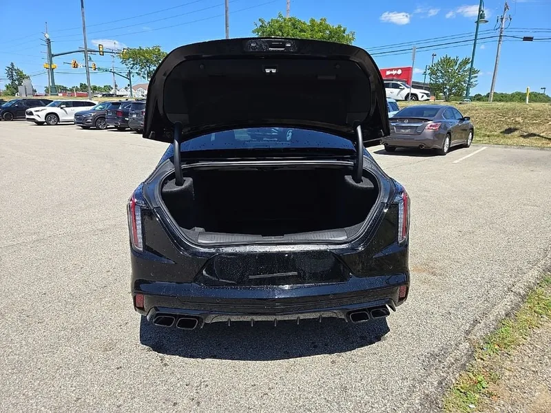 2023 Cadillac CT4 V-Series, photo 5