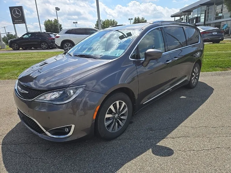 2020 Chrysler Pacifica Touring L Plus, photo 7
