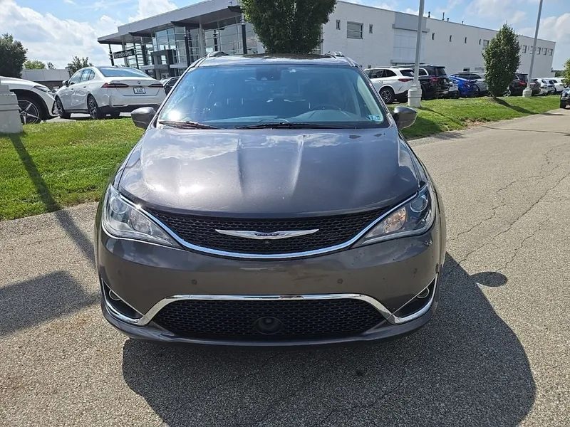 2020 Chrysler Pacifica Touring L Plus, photo 9