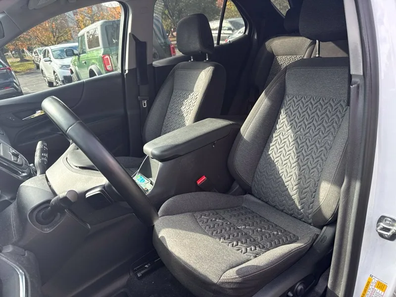 2024 Chevrolet Equinox LT, photo 4