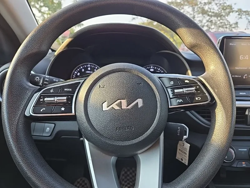 2024 Kia Forte LXS, photo 13