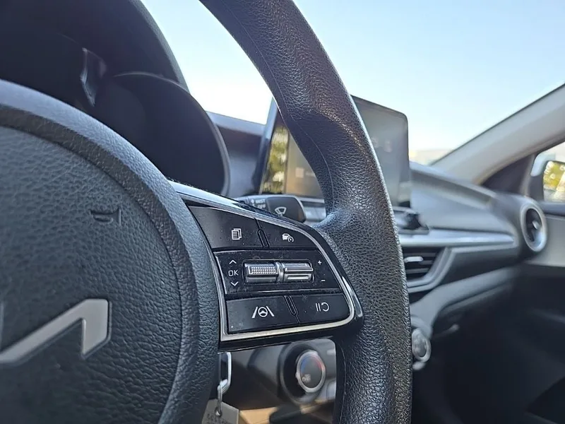2023 Kia Forte LXS, photo 15