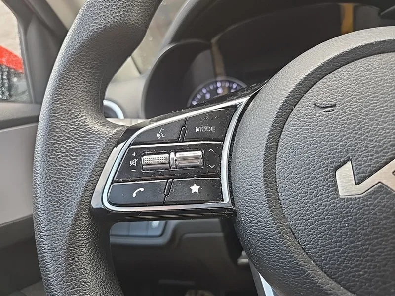 2023 Kia Forte LXS, photo 14