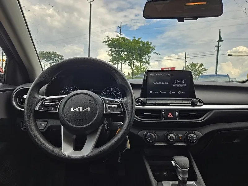 2023 Kia Forte LXS, photo 33