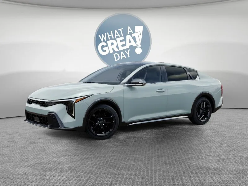 2027 Kia K4 Base, photo 3