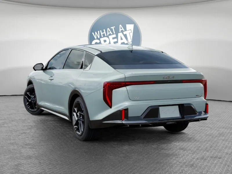 2027 Kia K4 Base, photo 4