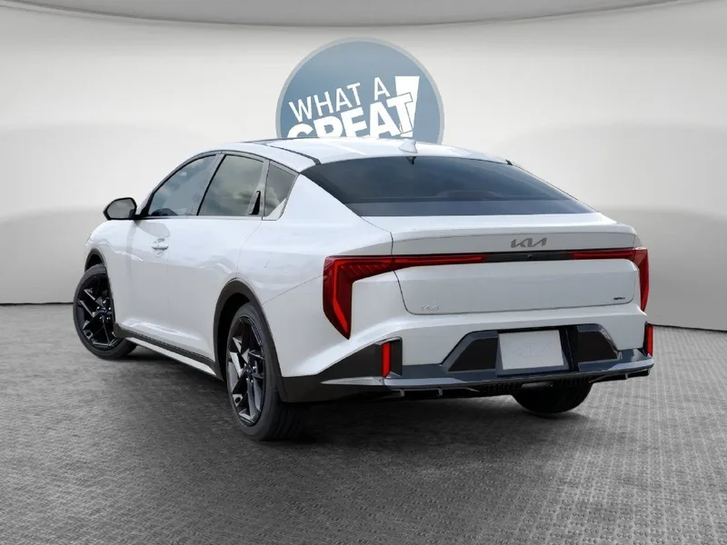2027 Kia K4 Base, photo 4