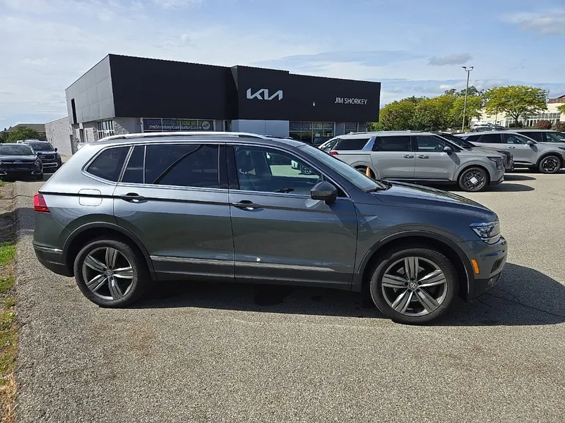 2018 Volkswagen Tiguan 2.0T SEL Premium 4Motion, photo 2
