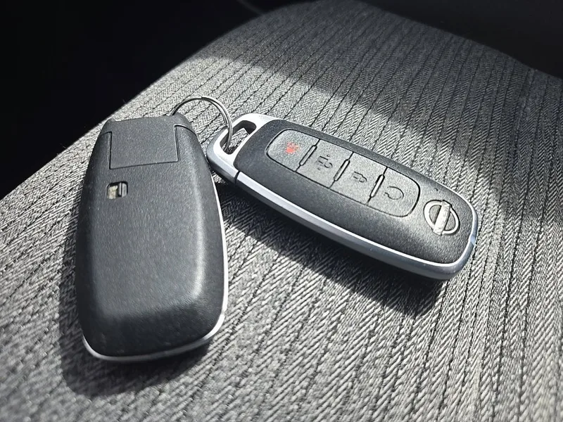 2023 Nissan Rogue SV AWD, photo 12