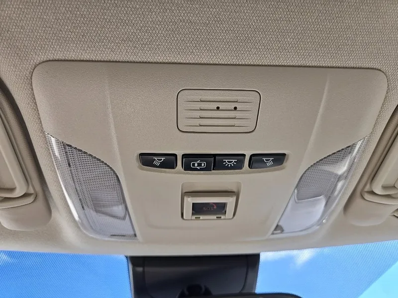 2022 Toyota Corolla LE, photo 28