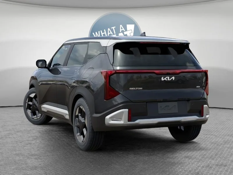 2027 Kia Seltos S, photo 4
