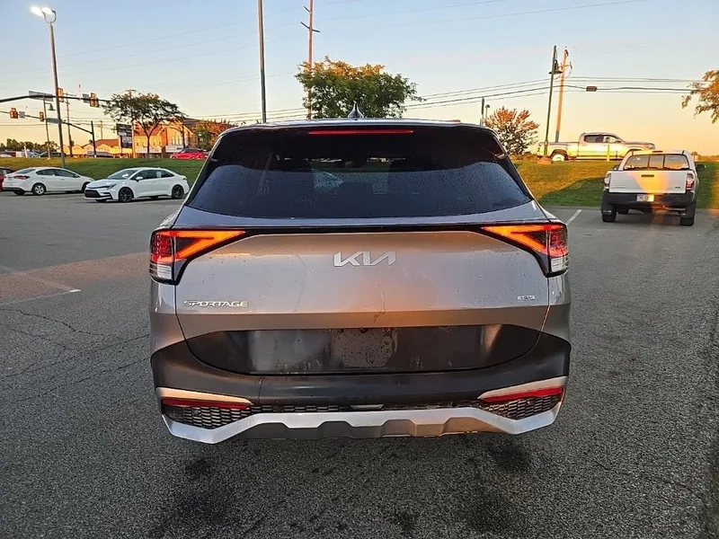 2023 Kia Sportage Hybrid LX, photo 4