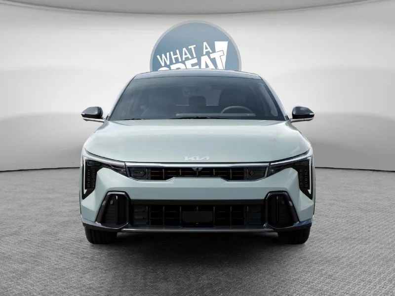 2026 Kia K4 GT-Line Turbo, photo 2