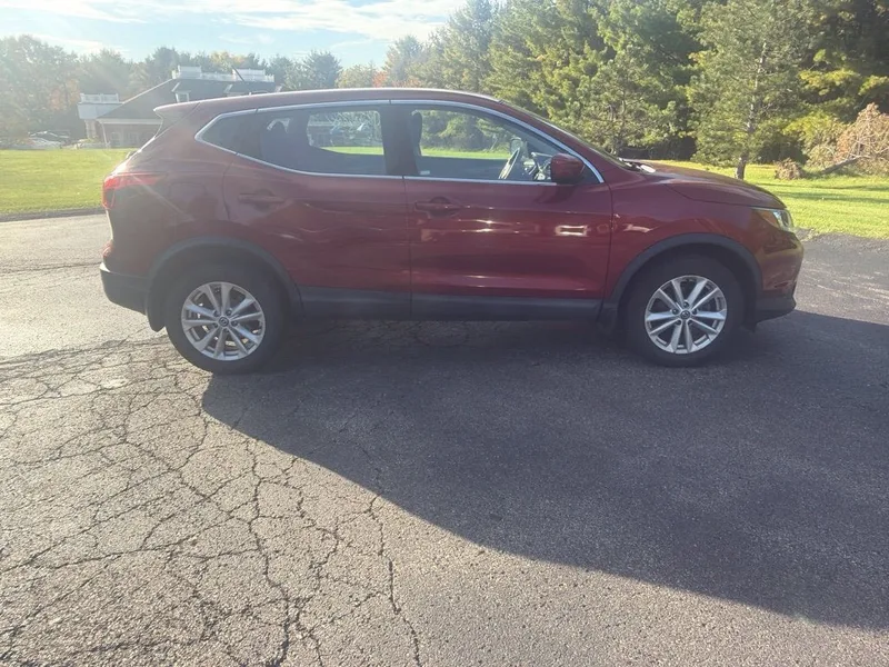 2019 Nissan Rogue Sport S, photo 4