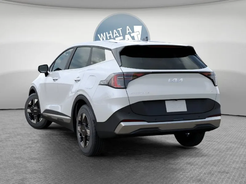 2027 Kia Sportage LX, photo 4